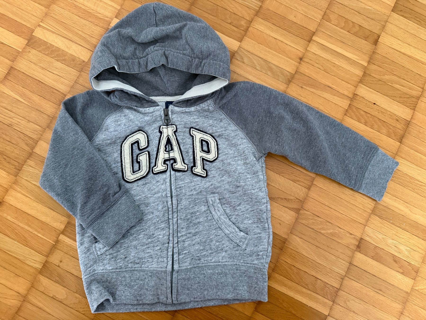 Gap Giacche & Cappotti: GAP Strickjacke Gr 3 jährige – Usato da Richterswil venduto da Eunoia85