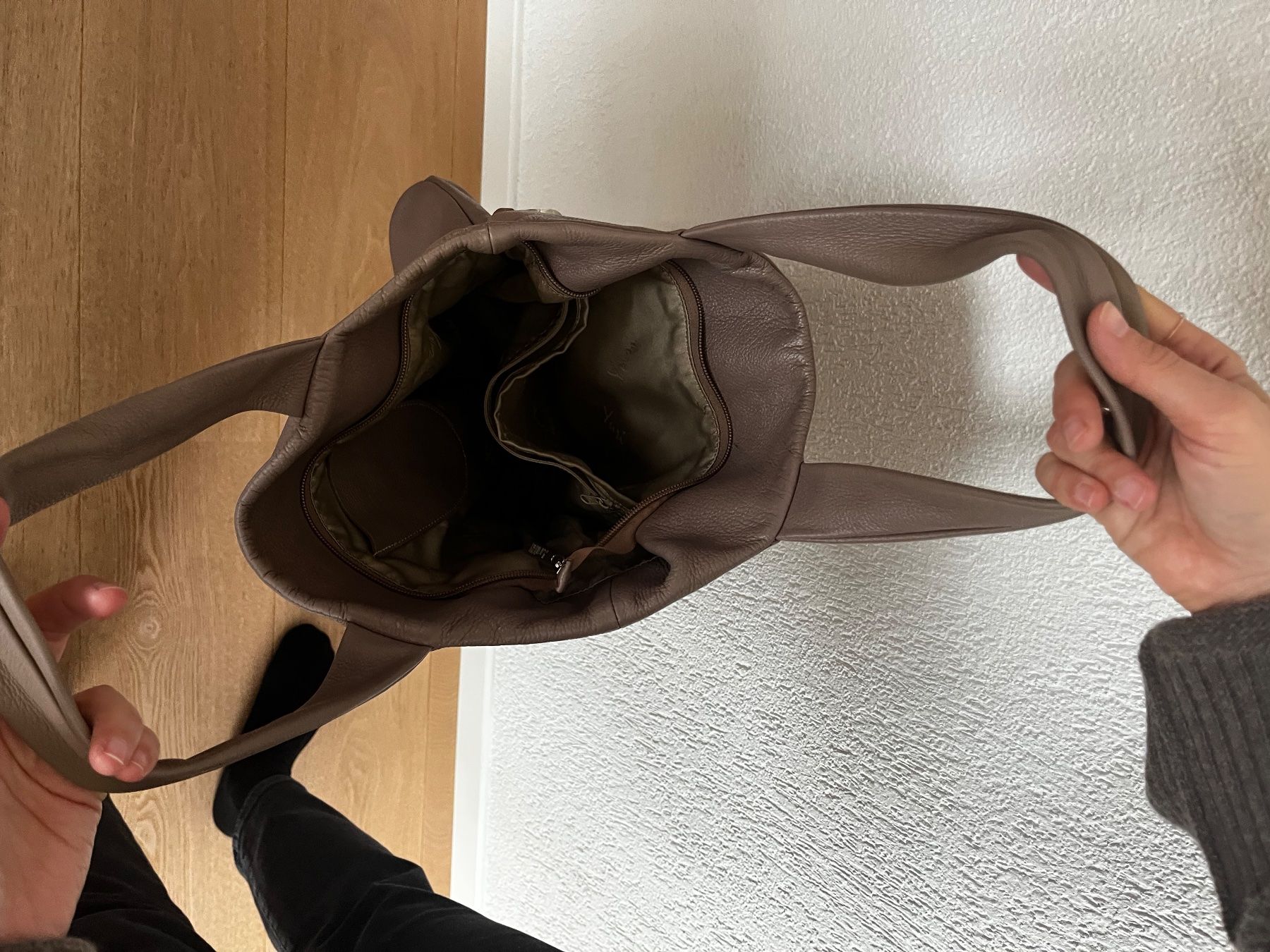 Taschen für Damen: Braune Ledertasche in Top-Zustand – Gebraucht aus Liebefeld von mar_hb8x 2