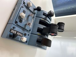 Flugsimulator Honeycomb Cockpitsystem