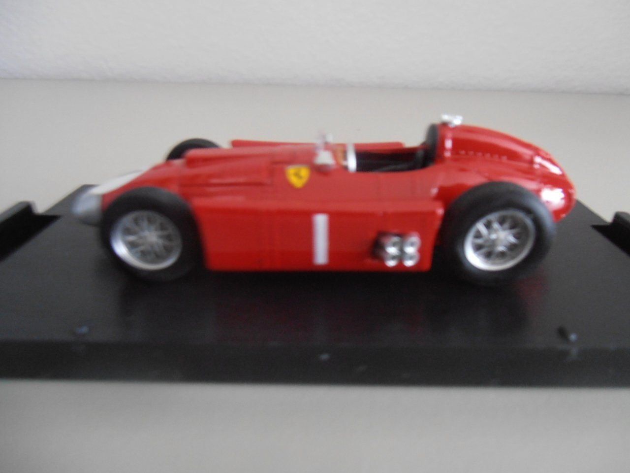 Ferrari Modellini d'auto: Ferrari D50 G.P. Gran Bretagna 1956 1:43 – Nuovo e nell'imballaggio originale da Goldach venduto da Feivel9 1