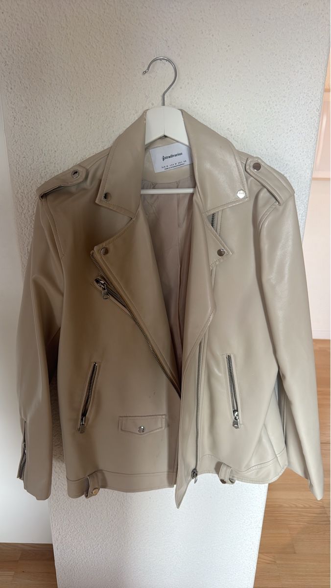 Stradivarius Vestes: Stradivarius Kunstlederjacke beige  – D'occasion à Bern par laraboltsi