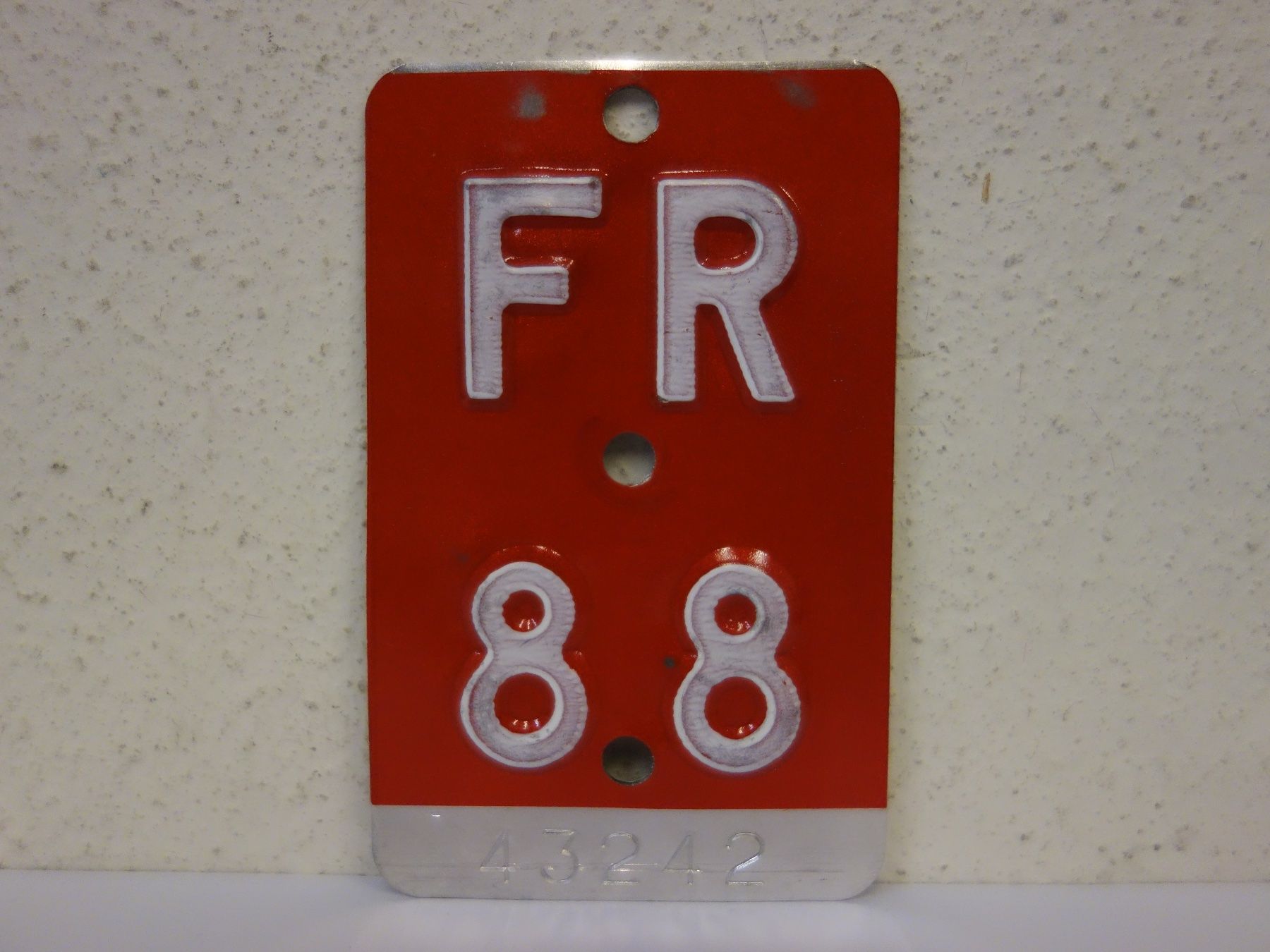 Schilder: FR 88 VELONUMMER - FAHRRADSCHILD – Gebraucht aus Kerzers von zimmergruen
