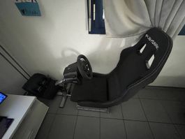 Playseat Sedia con volante Logitech G29 usata