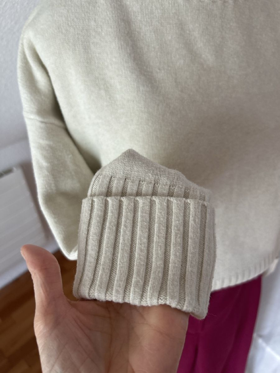 Pullover & Sweatshirts: Damen Pullover beige Stehkragen Rippstrick, M – Gebraucht aus Kirchdorf BE von Stella130 2