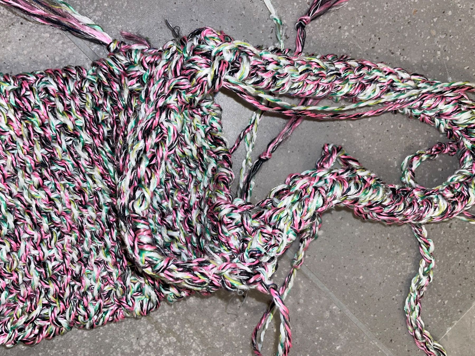 Borse da donna: ALLES RAUS Crochet Bag – Usato da Kloten venduto da simones.thriftshop 3