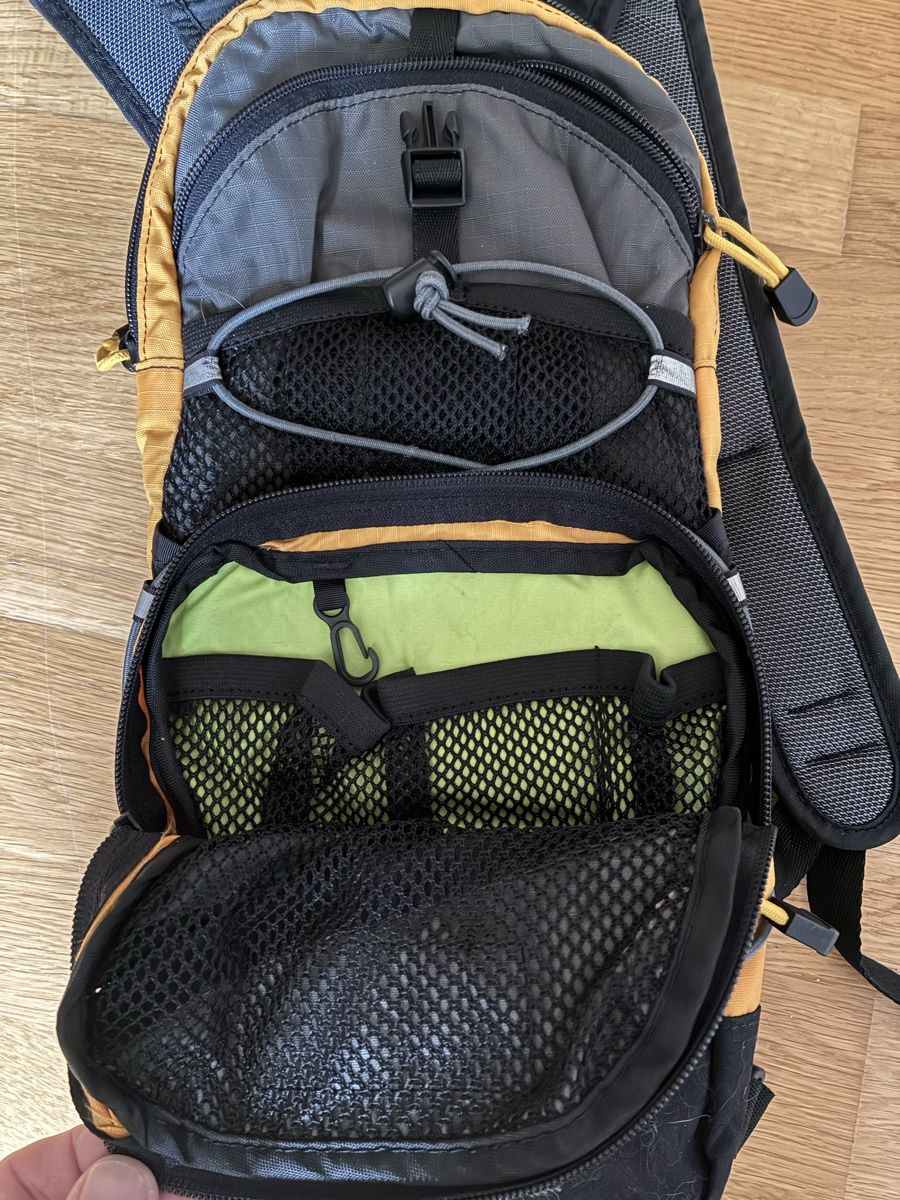 Camelbak Zaini: Camelbak Mule Trinkrucksack – Usato da Zeglingen venduto da uhunziker 2