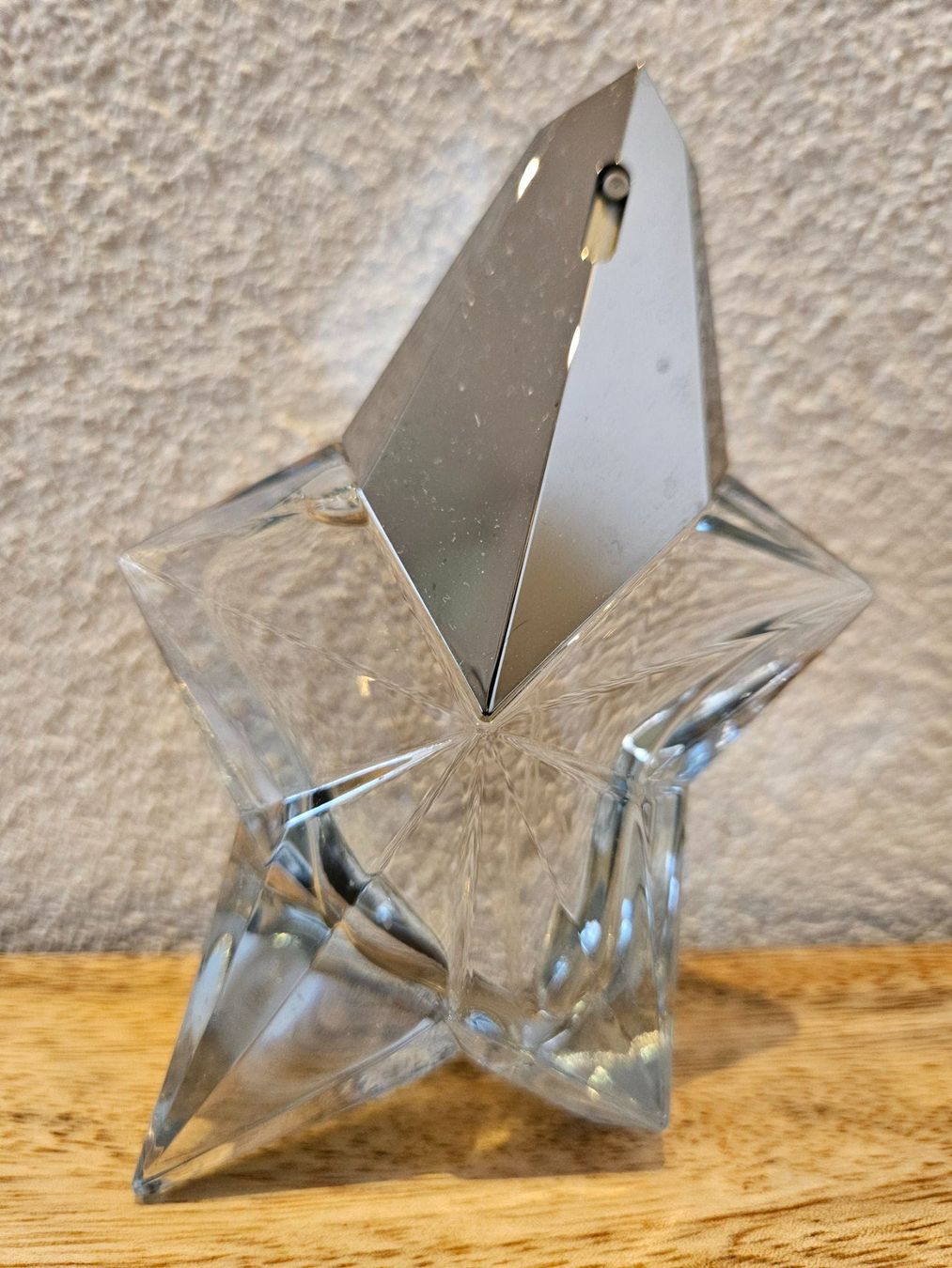 Mugler Parfum & Eau de Toilette: Angel Mugler Eau de Toilette 50 ml – Gebraucht aus Birmensdorf ZH von Wendepunkt...