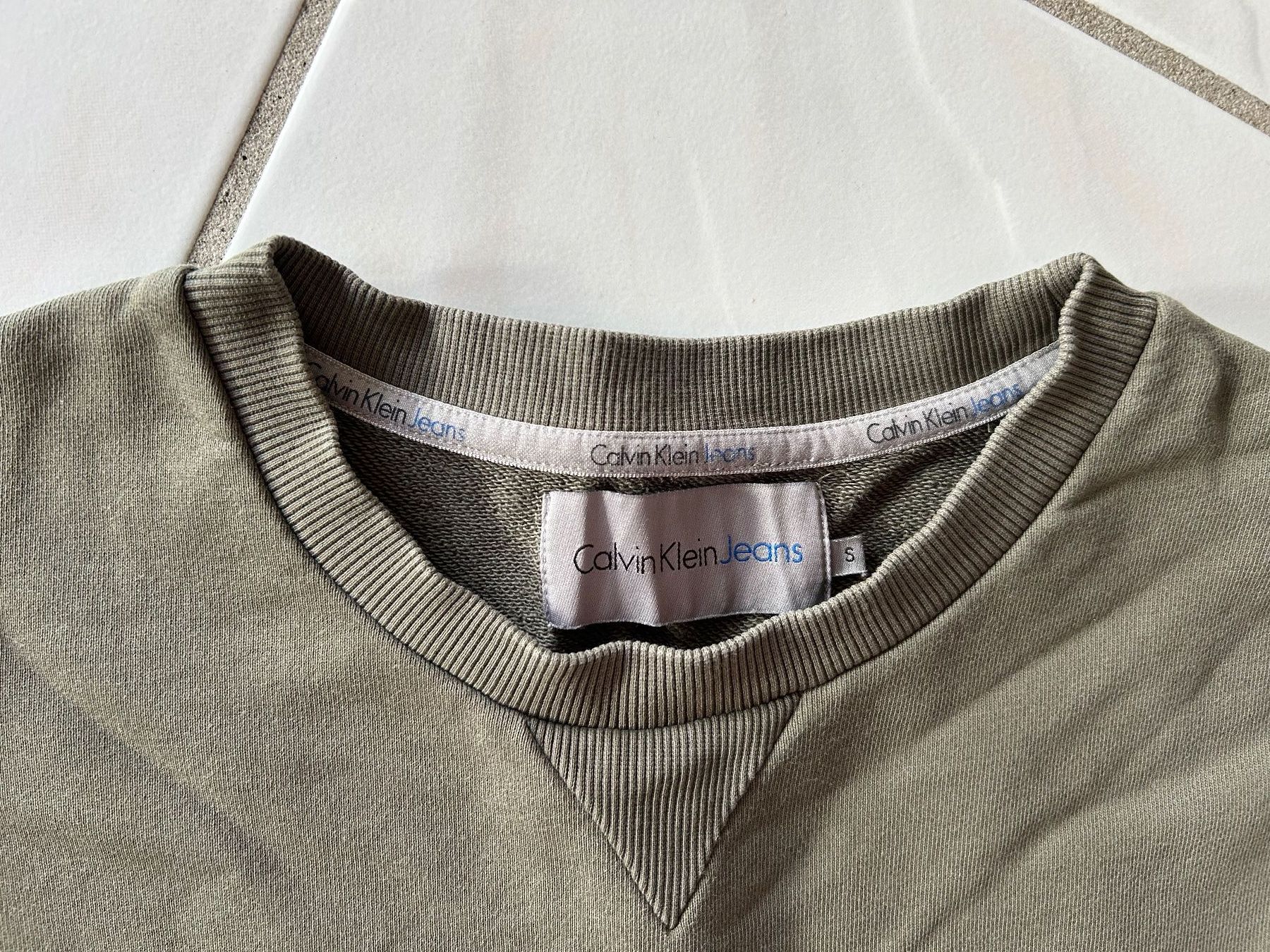 Maglioni & Felpe: Calvin Klein Pullover Grösse S – Usato da Gutenswil venduto da walker60 2