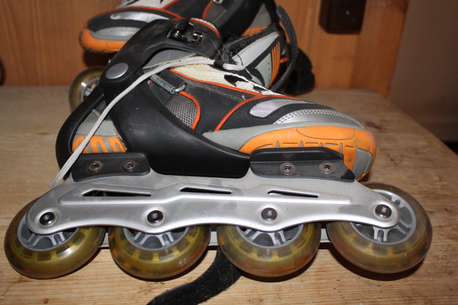 Pattini in linea & Pattini a rotelle: Skates online - Roller online Vibes Größe 41 – Usato da Domat-Ems venduto da Oiteli68 2