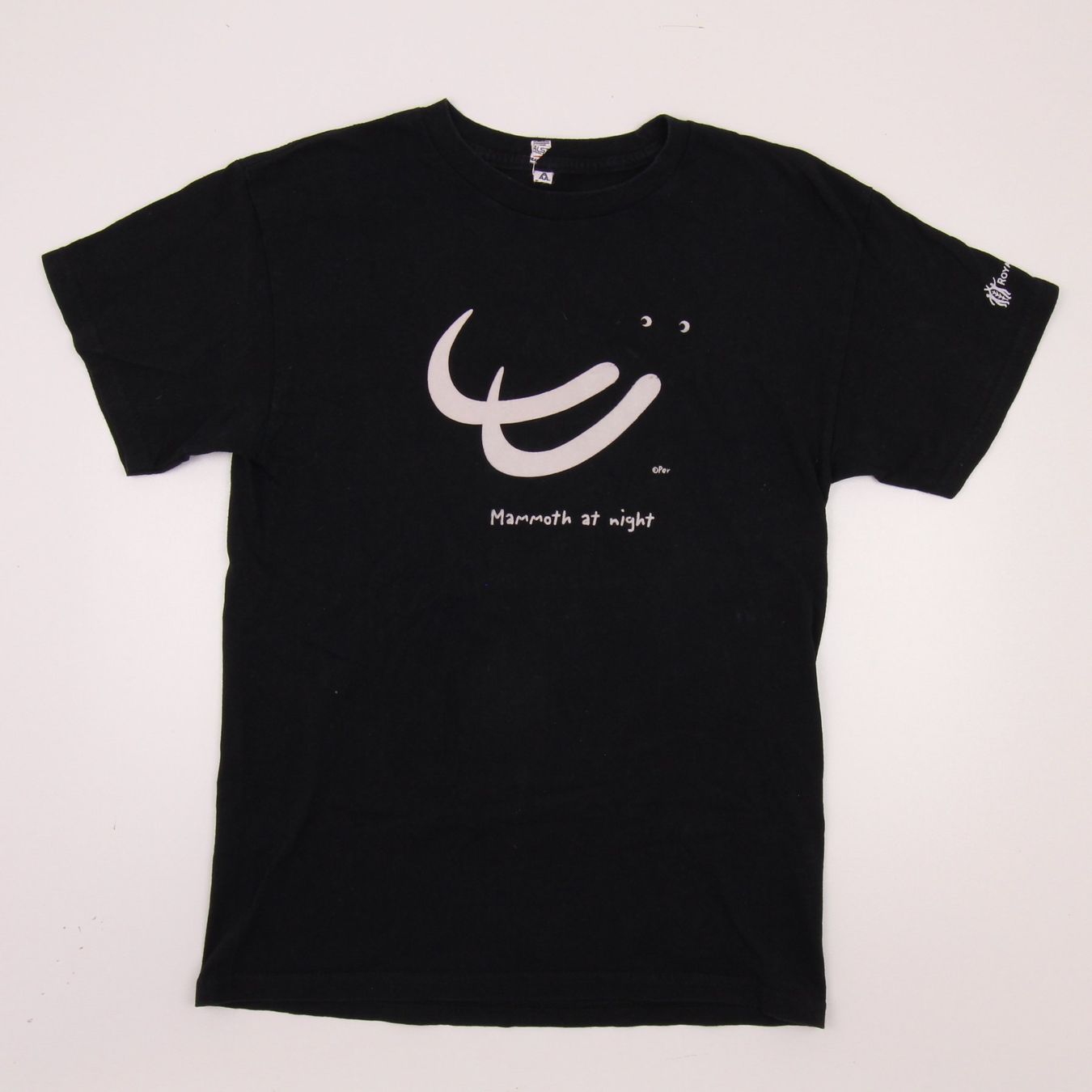 T-shirt: Mammoth at Night Oper Shirt – Usato da Bern venduto da Padeeeh