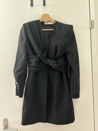 Kleid neu