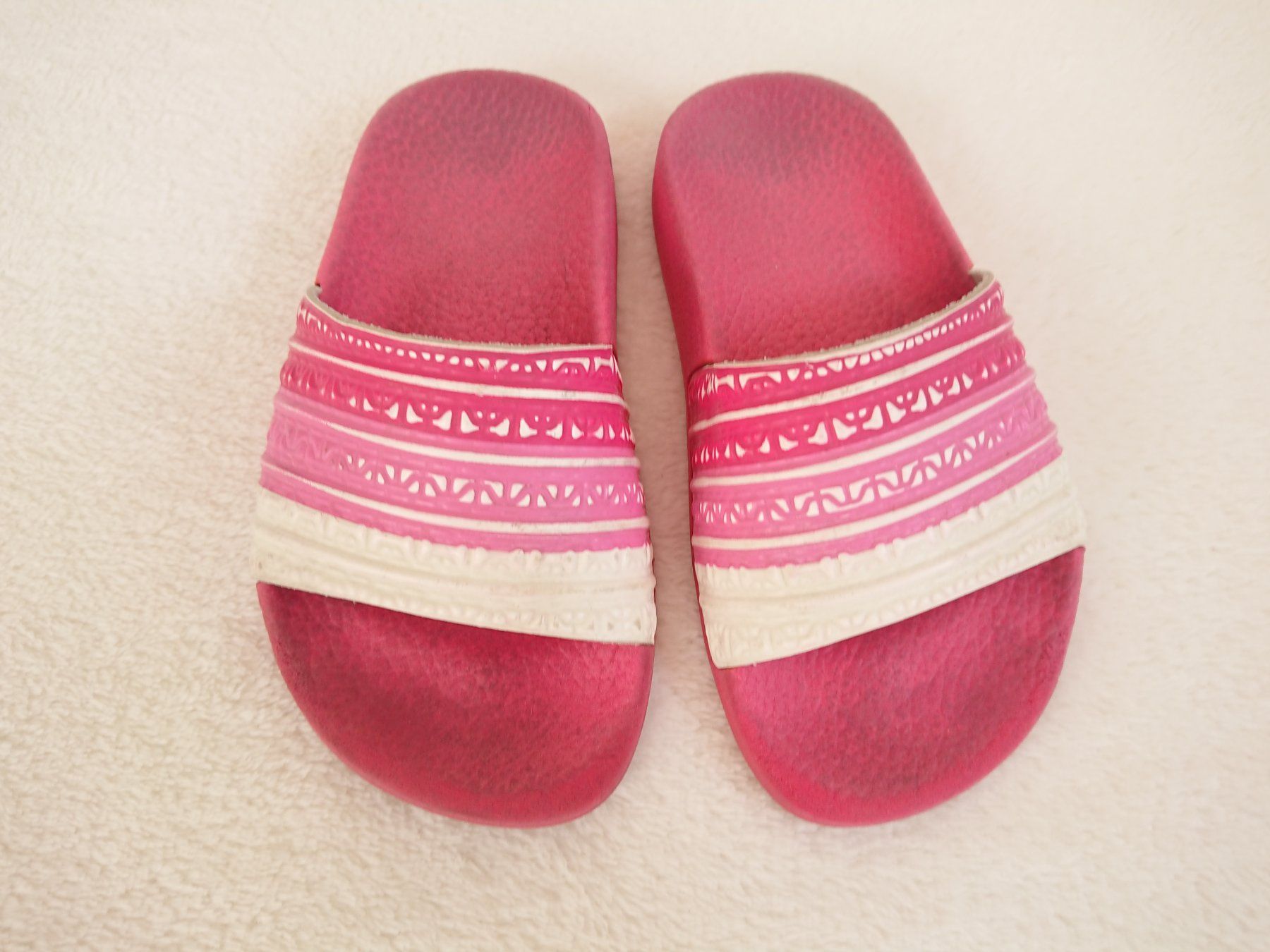Scarpe per ragazze: Mädchen Badeschuhe Schlarpen Gr. 27 Pink – Usato da Hallau venduto da CHACLA