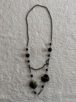 Halskette schwarz graue Perlen guter Zustand Modeschmuck