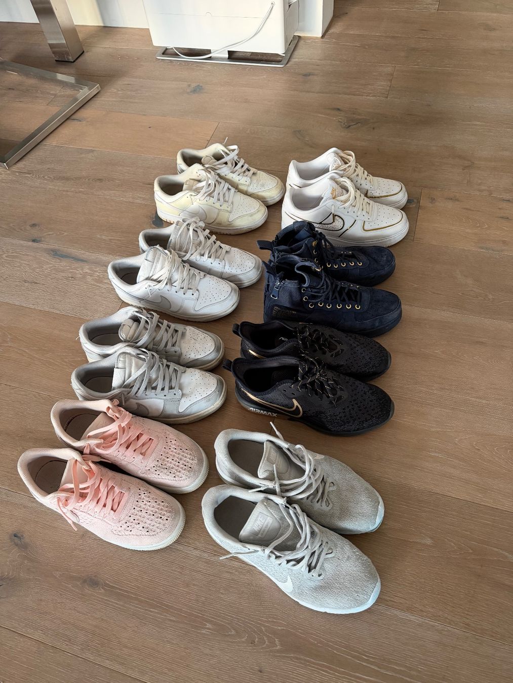 Nike Scarpe da uomo: 8 Paar Nike Sneaker Gr.42.5 – Usato da Neuenhof venduto da PatrickMuff