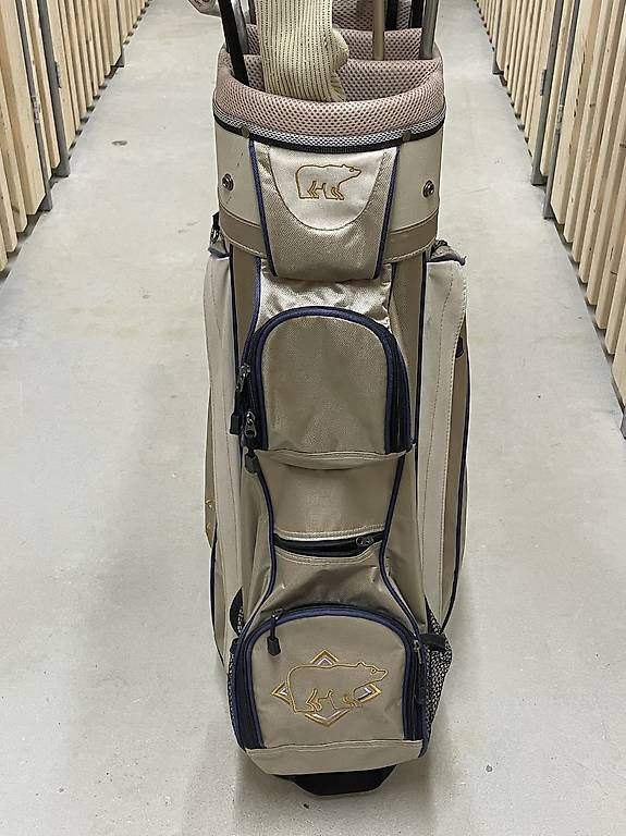 Taschen: Golftasche – Gebraucht aus Bern von mia_8nfn