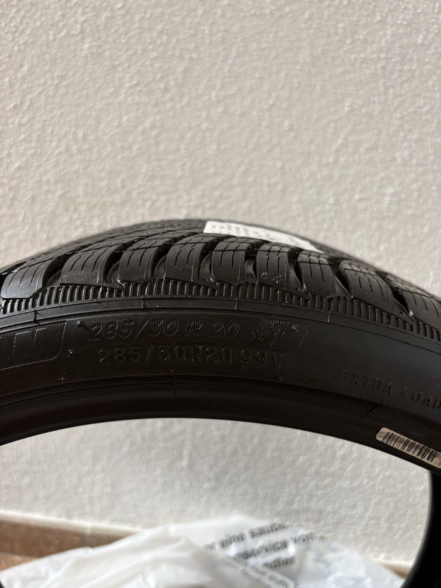 Pneus & Kompletträder: Michelin Winterreifen Top Zustand, 275/35 R19 & 285/30 R20 – Neu und originalverpackt aus Wallisellen von nbu_wr72 1