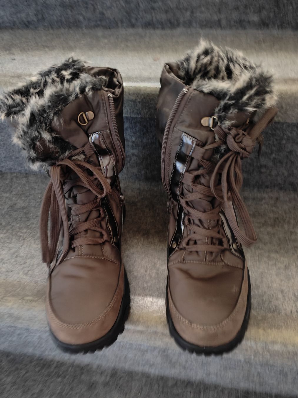 Scarpe da donna: Winterschuhe gefüttert – Usato da Adelboden venduto da Markusandra