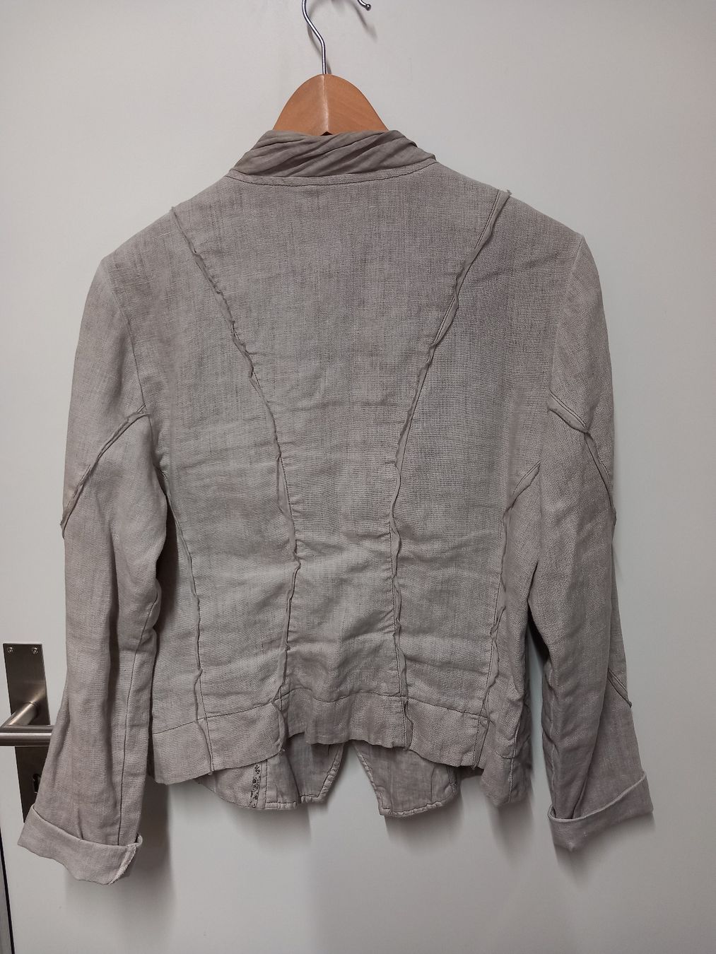Nile Jacken: NILE Leinen Blazer Jacke Gr.M beige – Gebraucht aus Merligen von muss_haben 2