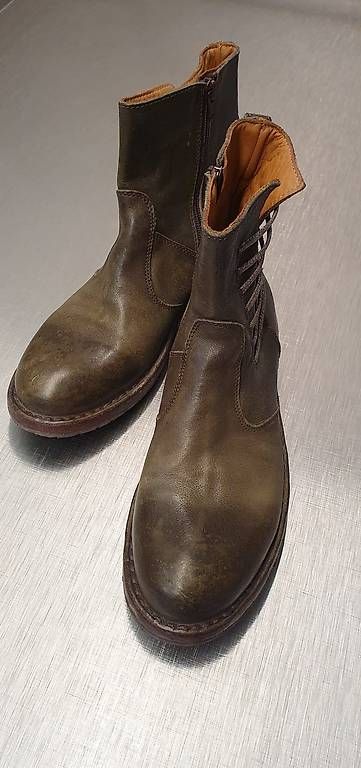 Moma Scarpe da donna: MoMa Stiefeletten Damen Grösse 39 – Nuovo (secondo la descrizione) da Oberwangen b. Bern venduto da Levidog