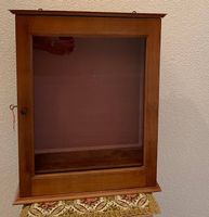 VITRINE ECHT NUSSBAUM, BIEDERMEIER, JG 1840