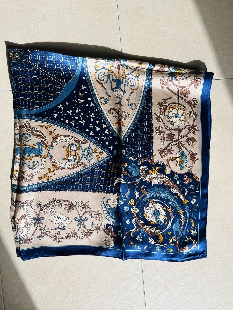 Foulard & Sciarpe: Foulard en soie – Nuovo e nell'imballaggio originale da Founex venduto da etswang 1