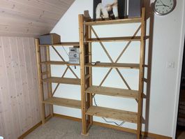 Regal aus Holz