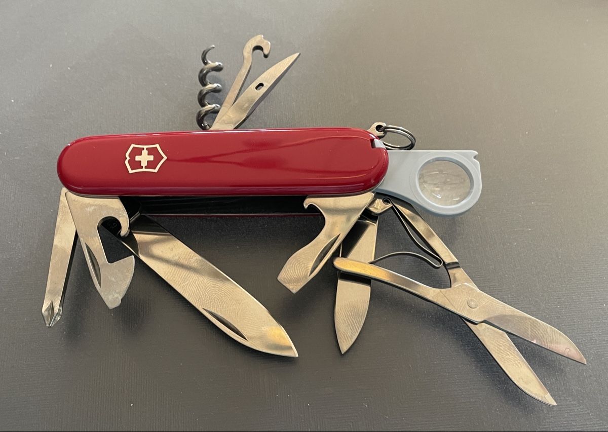 Victorinox Coltelli tascabile: Victorinox Explorer Taschenmesser – Nuovo e nell'imballaggio originale da Allschwil venduto da Tasting