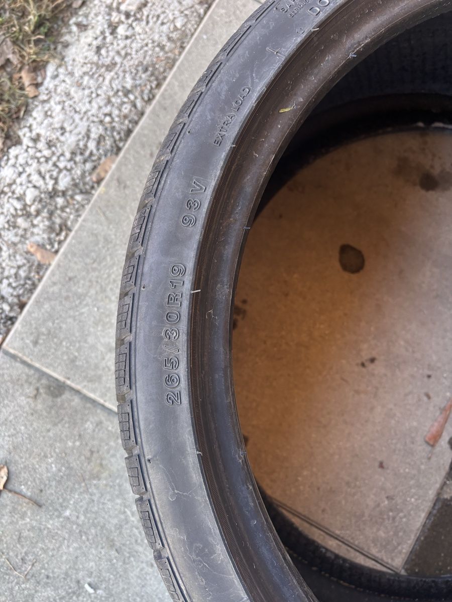 Pneus & Kompletträder: Winterreifen 265/30R19 93V – Gebraucht aus Montlingen von ste_prb9 4