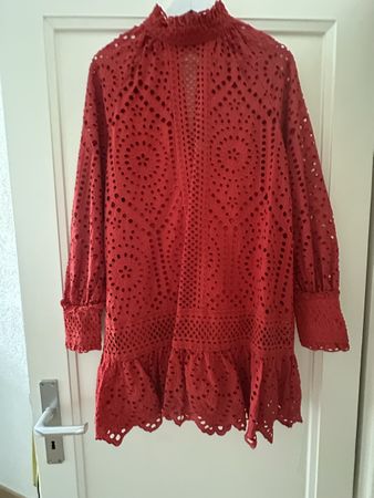 Robe rouge à manches longues taille S