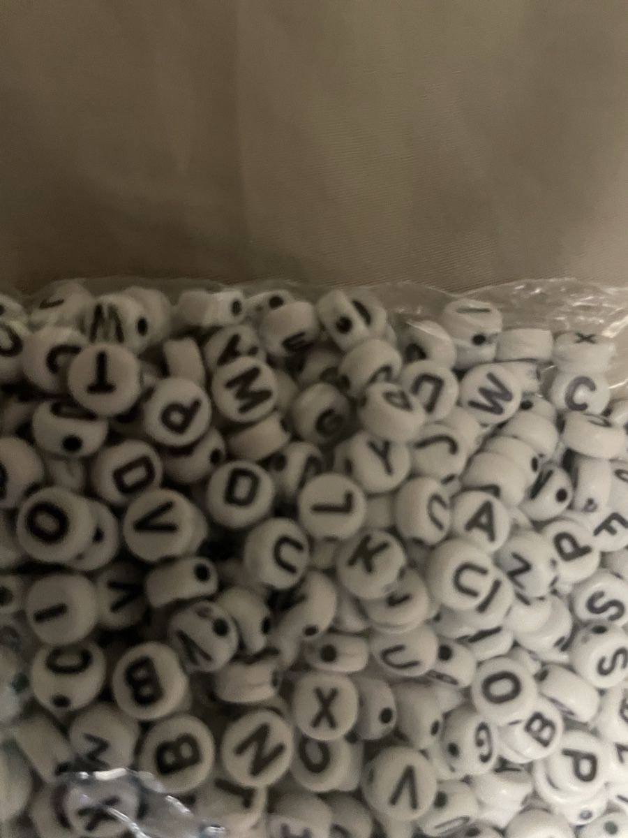 Perlen (unechte): Buchstaben Perlen – Gebraucht aus Adligenswil von alessandro2007 1