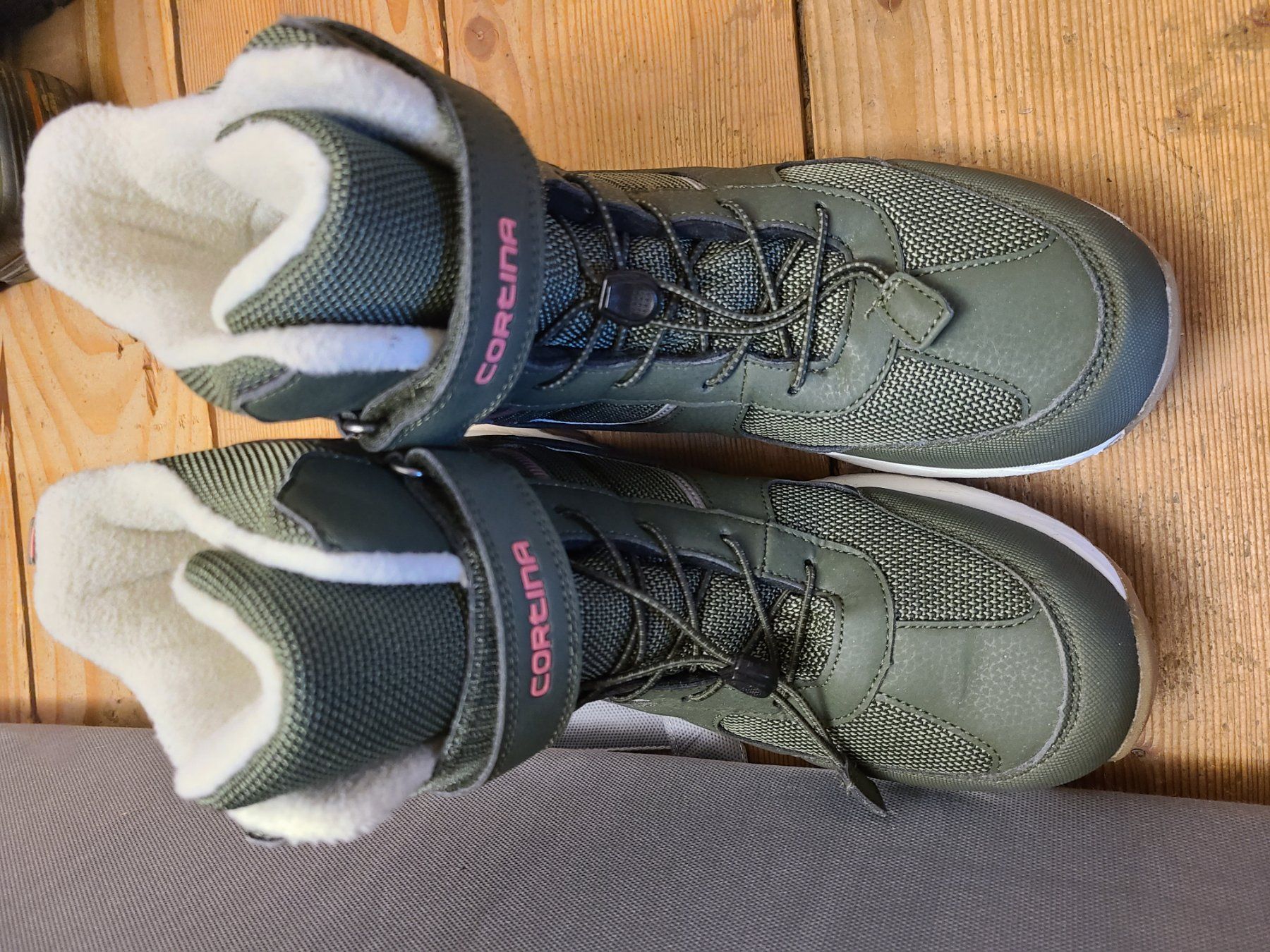 Scarpe da uomo: Winterstiefel Gr.38 – Usato da Muhen venduto da mirjamdaetwyler