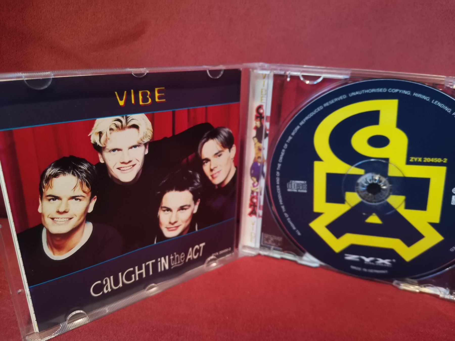 CD: Caught in the act CD Vibe – Usato da Zofingen venduto da noise123 2