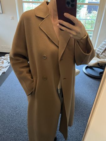 'S MaxMara Coat - Size US6/UK8/EU36 - Winter Wardrobe!