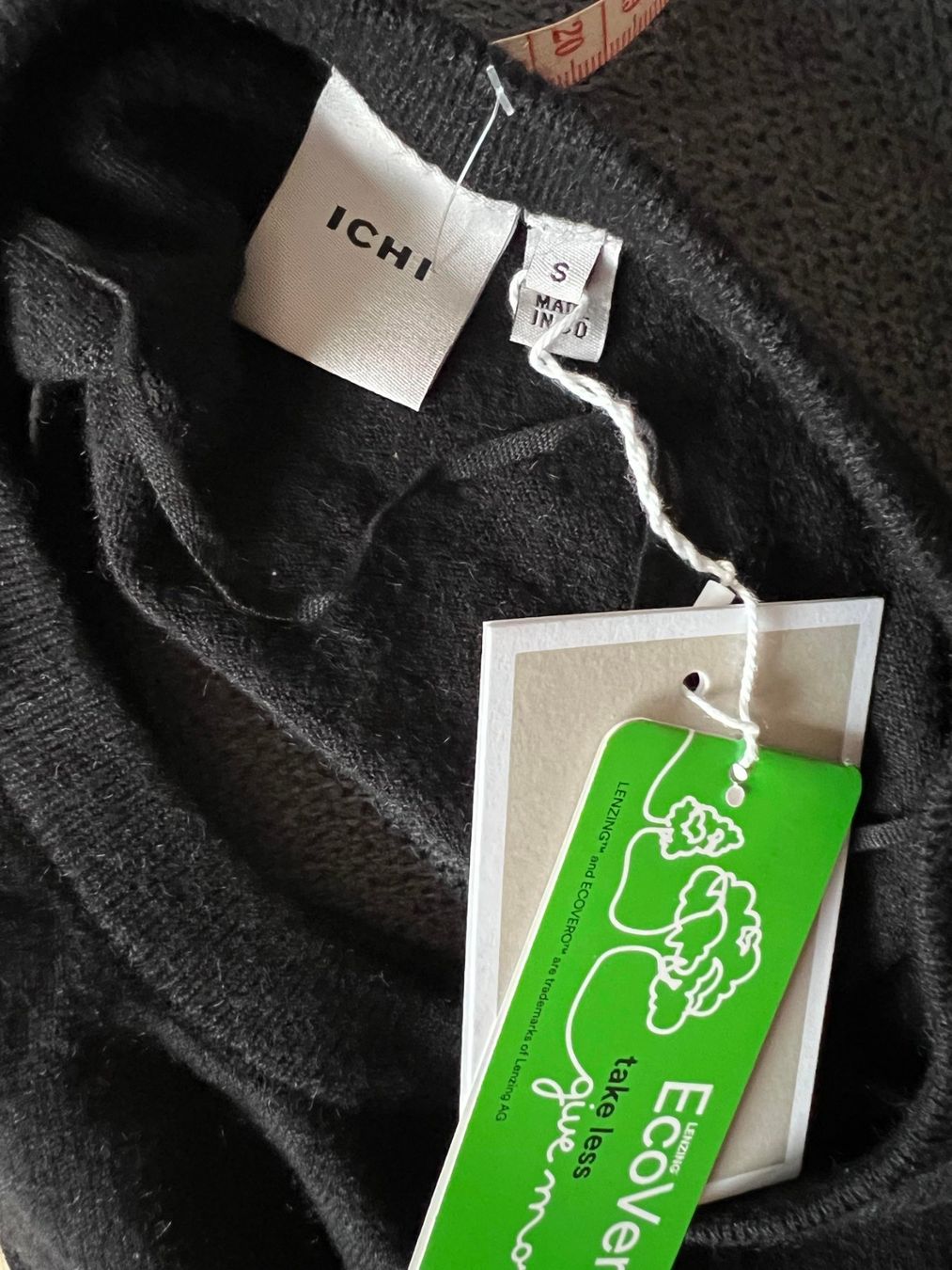 Kleider: Neues Warmes Kleid S/M – Gebraucht aus Riehen von edu_92w7 9