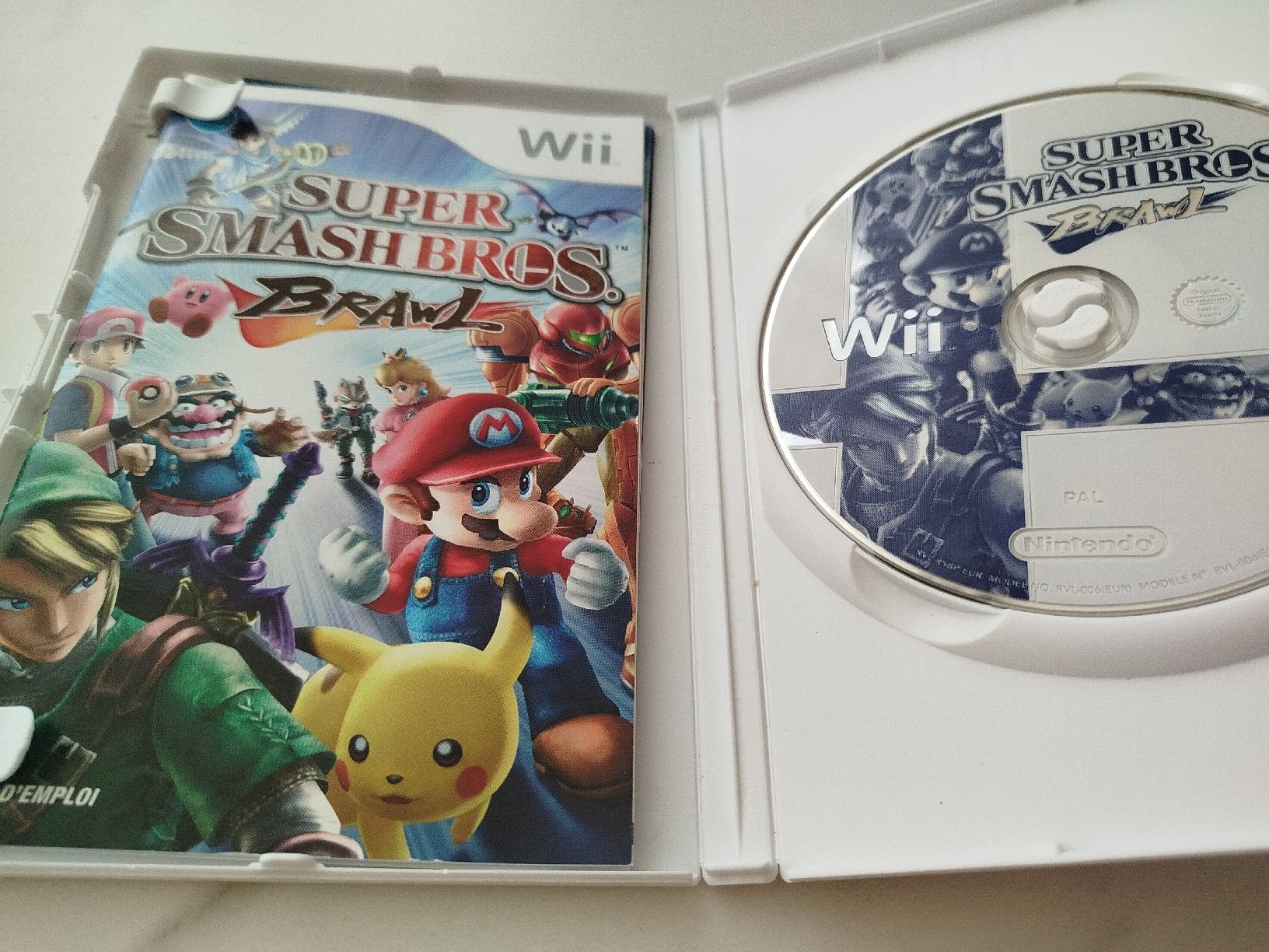 Nintendo Giochi: Super smashbros Brawl Wii  – Usato da Genève venduto da Octo-puces 2