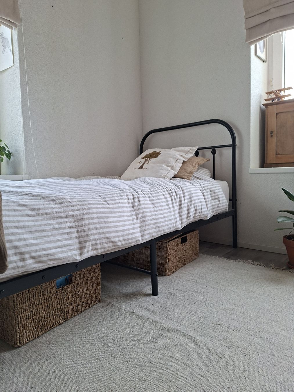 Letti: schwarzes Metallbett 90x200 – Usato da Götighofen venduto da cherryjuice 1
