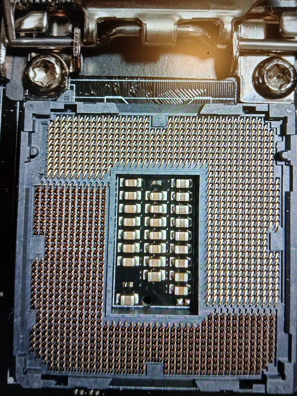 Asus Schede madri: Top Mainboard CPU-Bundle: ASUS Z170-A,  Intel Core i7-6700k – Usato da Reinach AG venduto da gra_dvs5 1