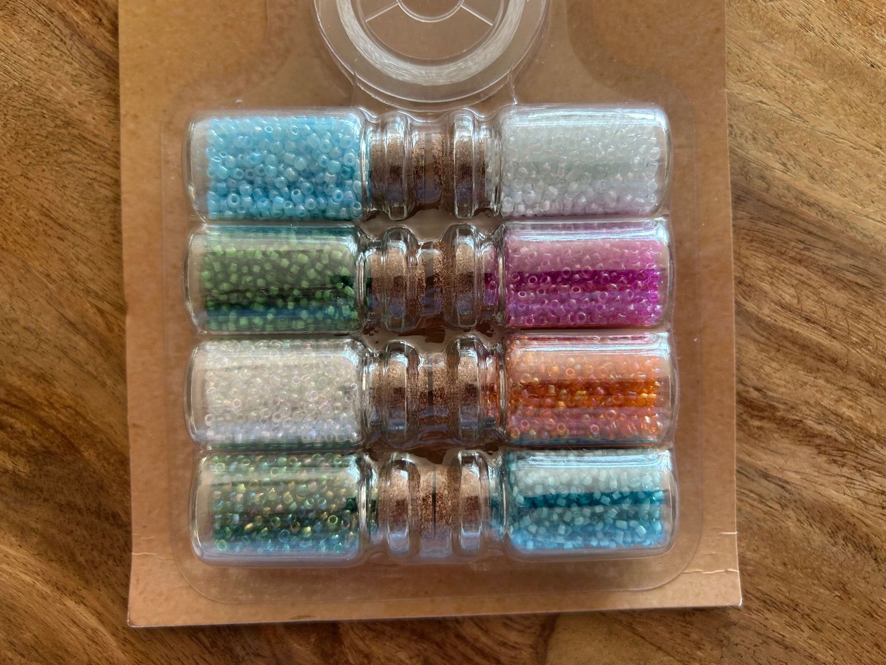 Kit bricolage: Bastelset Rocailles Perlen 8x10g + Nylonfaden – Nuovo e nell'imballaggio originale da Geneve venduto da vane267 1