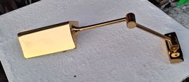 Elegante Messing Wandleuchte, verstellbar