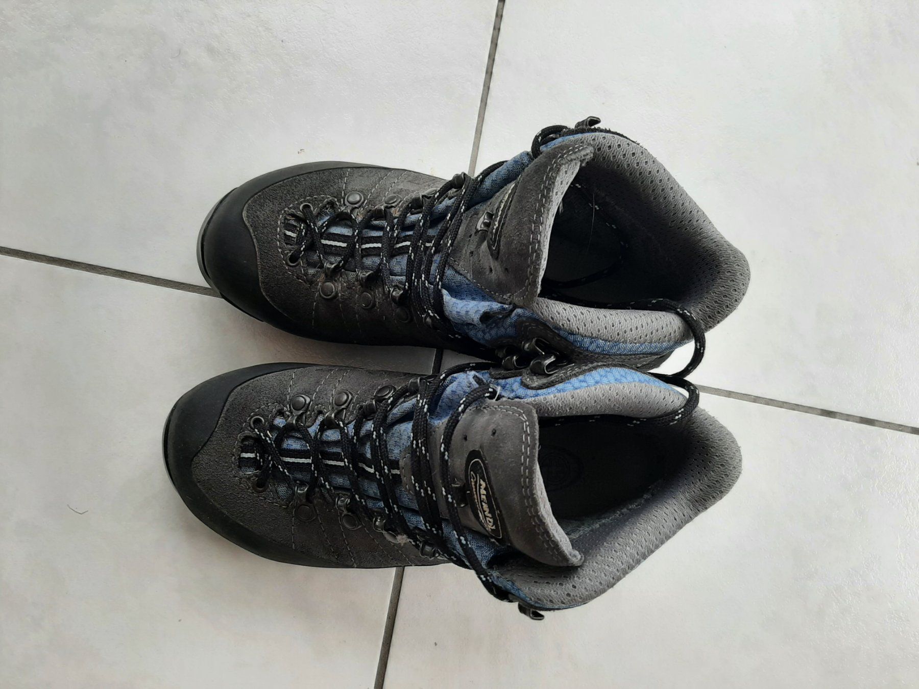 Meindl Scarpe da donna: Meindl Wanderschuhe Grösse 38 neuwertig – Usato da Windlach venduto da R_K
