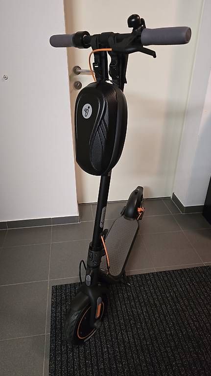 Segway Kickboard: Ninebot KickScooter (Segway) F40D II – Nuovo (secondo la descrizione) da Seftigen venduto da Kadi61 1