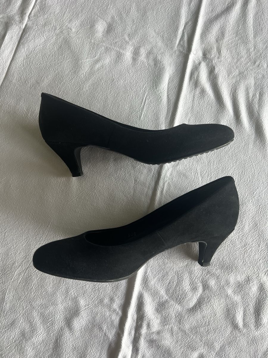Scarpe da donna: Wildleder Absatzschuhe, Schwarz, Grösse 38 – Usato da Perlen venduto da Chregle1 2