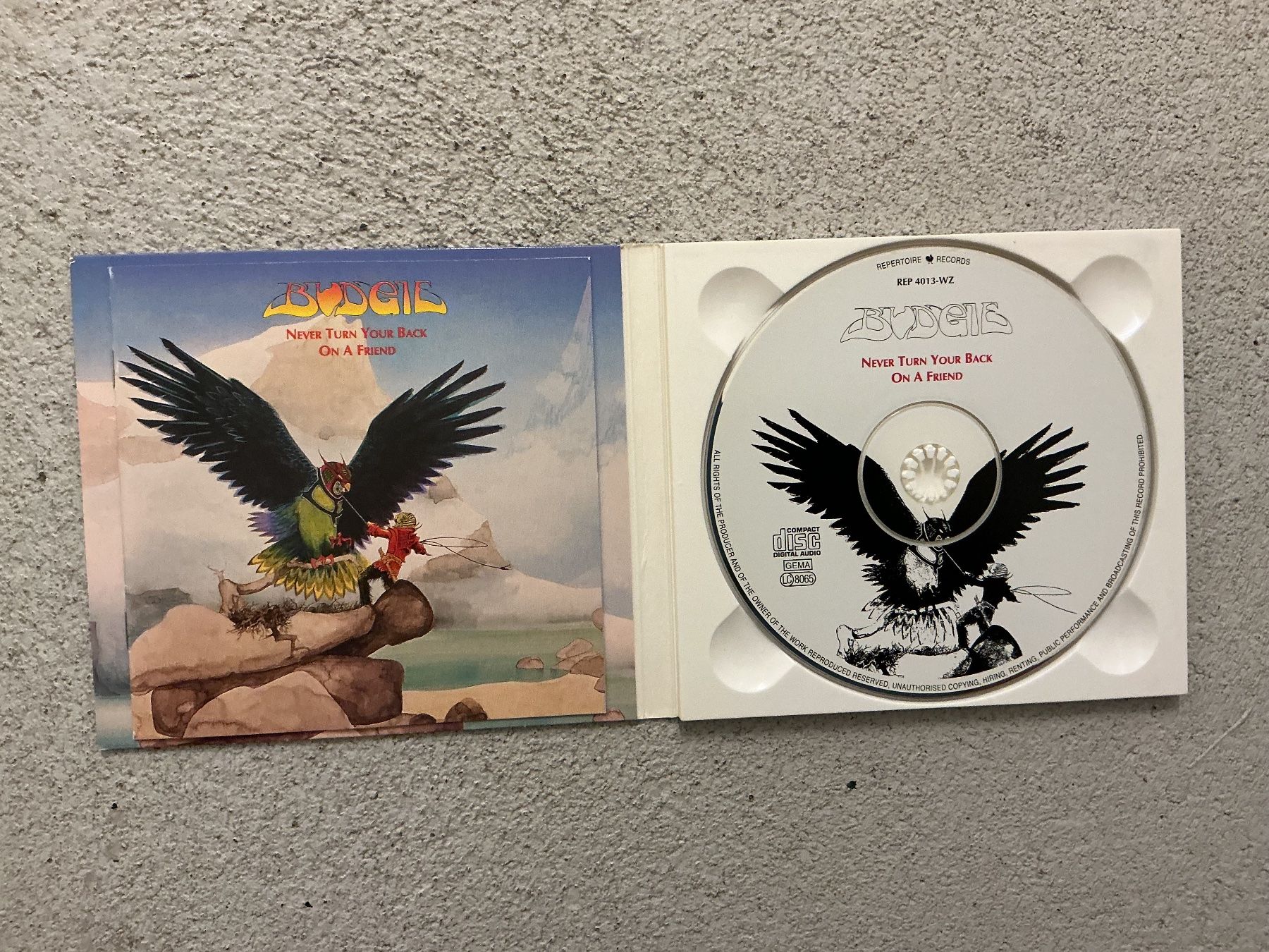 CD: Budgie CD - Never Turn Your Back On A Friend – Usato da Winterthur venduto da Tumko_7_Vinyl 1