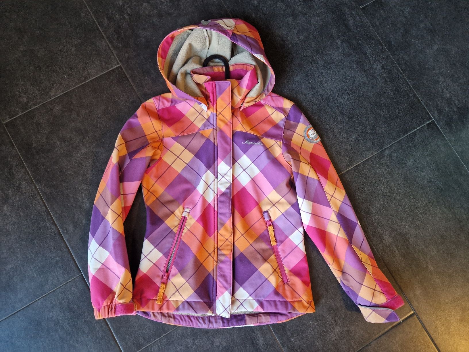 Icepeak Vestes & Manteaux: Softshelljacke Icepeak Gr. 140 – D'occasion à SCHERZINGEN par Corinne131313