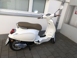Vespa Primavera 125cc Weiss nur 300km‼️ wie neu ‼️