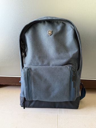 Victorinox back pack blue
