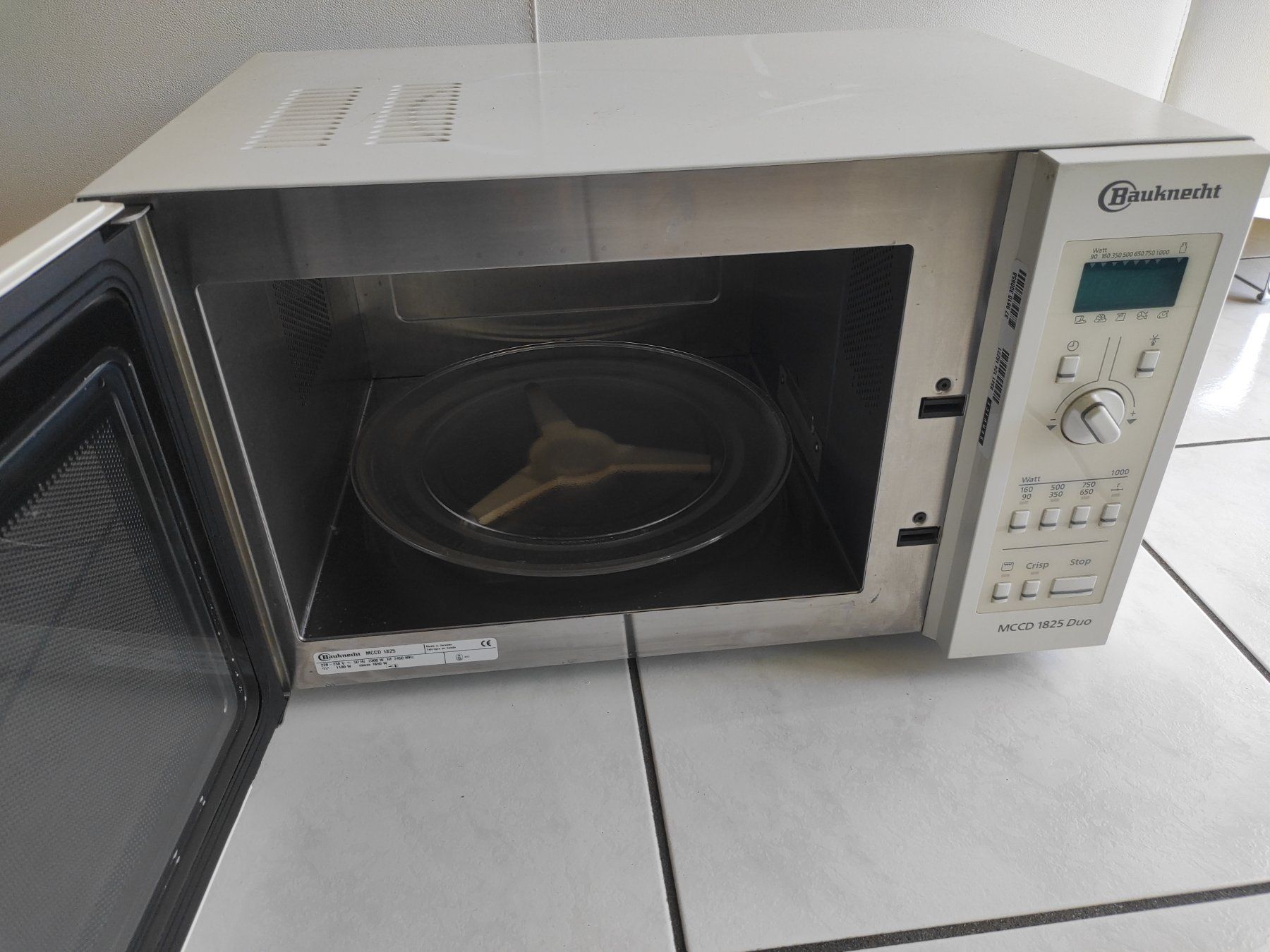 Elettrodomestici da cucina: Bauknecht Einbau Mikrowelle MCCD 1825 Duo mit Abdeckung – Usato da Niederwil AG venduto da red.santa 2