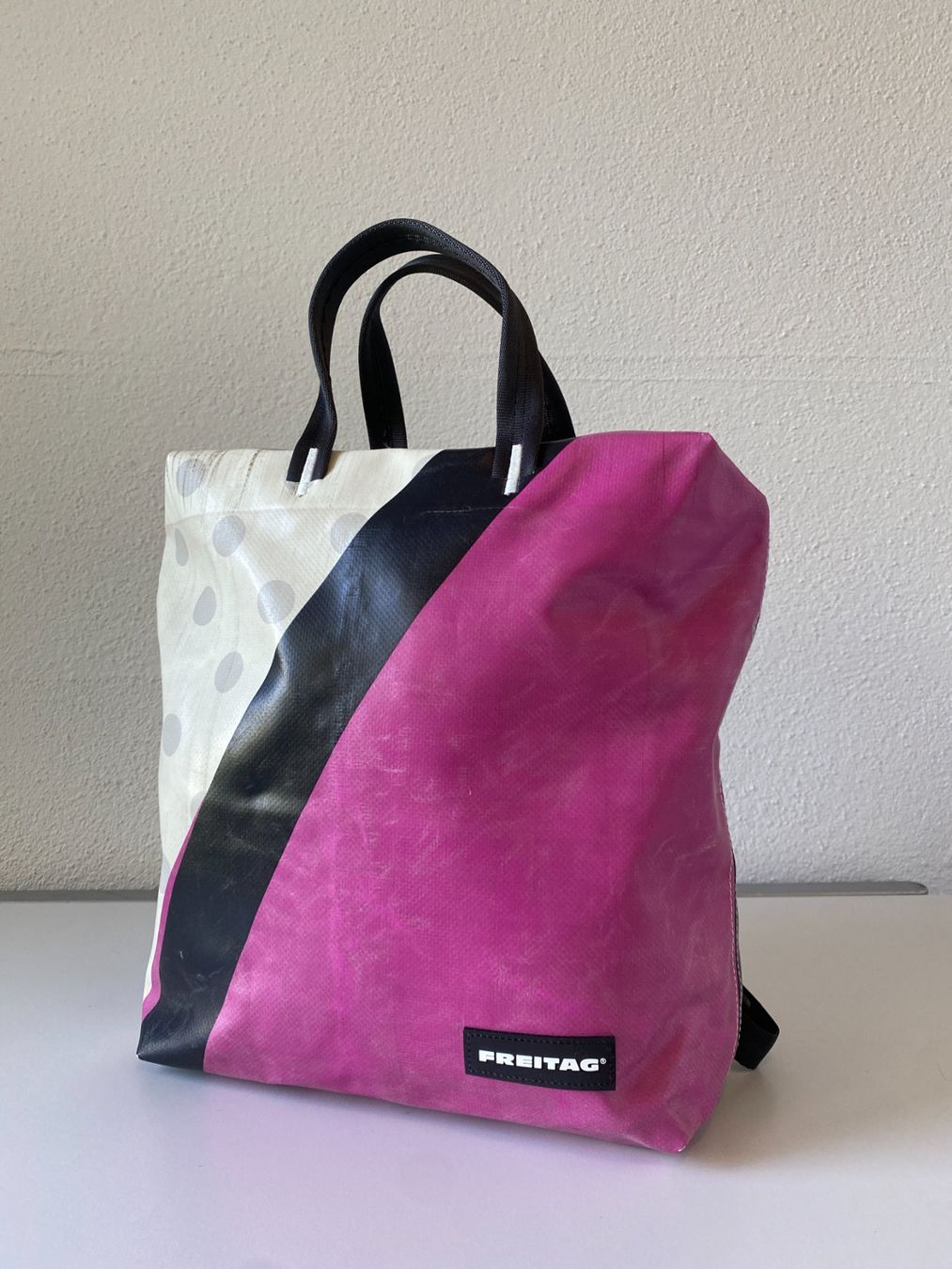 Freitag Zaini: FREITAG Pete F201 Pink, Neu – Nuovo e nell'imballaggio originale da Dulliken venduto da timemachine