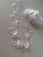 Spitzenband Blumenmuster weiss