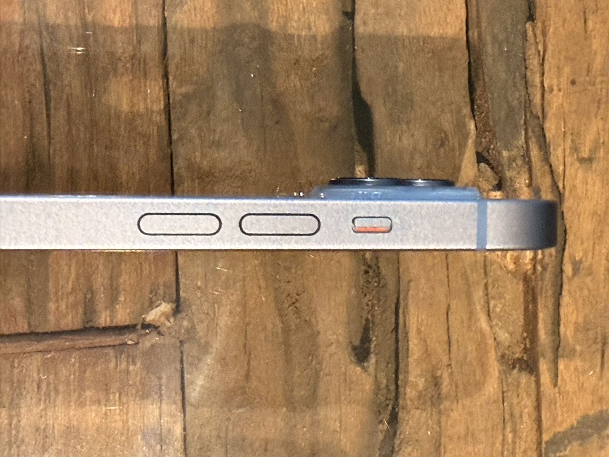 Apple Portables: iPhone 14 128GB – D'occasion à Diepoldsau par Risa-94 2